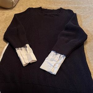 This  Carra designer is trendy and comfortable